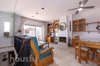 Casa bifamiliare in Carrer sant rafael .