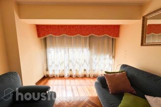 Appartement à Av monelos .