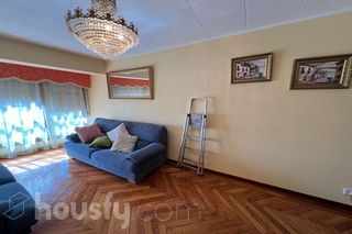 Flat in Av monelos .