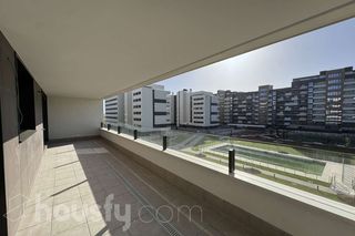 Rent Flat in Calle de rafael moneo .