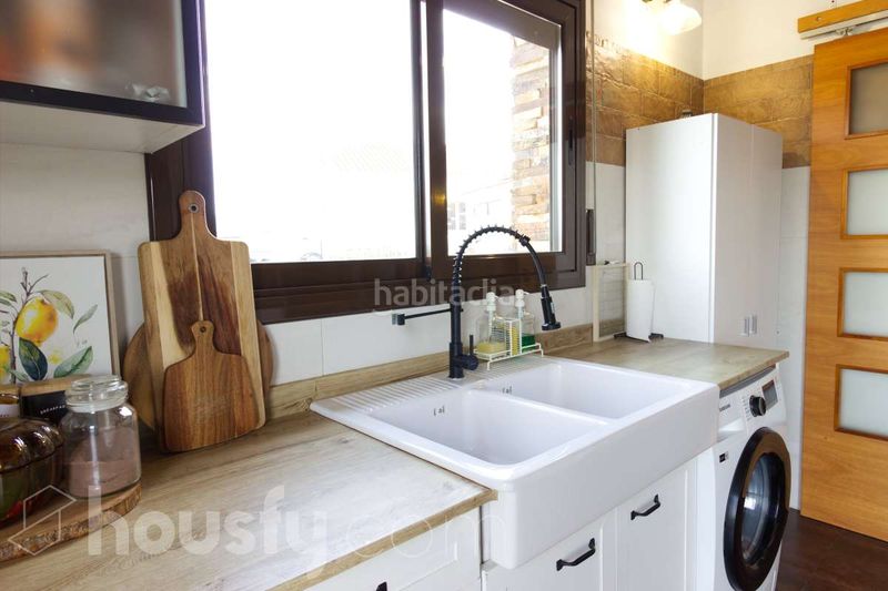 Foto d67cedc0-9d80-47db-b04c-d5120347bb6b. Casa en carrer de miguel àngel . en Riells i Viabrea