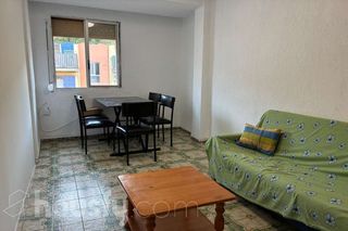 Alquiler Piso en Avinguda de la malva-rosa .
