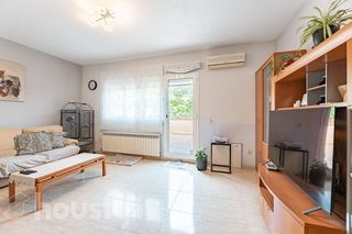 House in Calle llobregat .