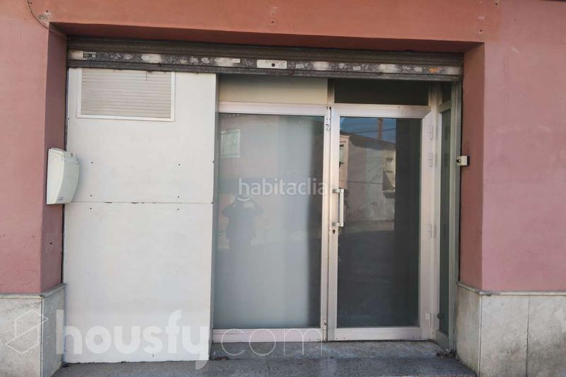 Foto 18079e2f-c209-4850-9b98-ee9fff548aa1. Lloguer local comercial a avinguda de roma . a Banyeres Premià de Mar