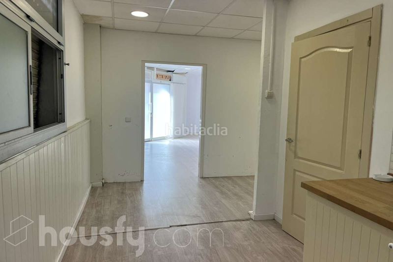 Foto 5c2ade31-f7f9-4276-828f-2ec218df9289. Lloguer local comercial a avinguda de roma . a Banyeres Premià de Mar