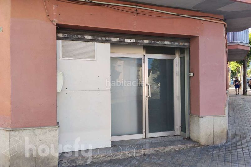 Foto a012ed88-c653-48f7-a0a4-b31023c09615. Lloguer local comercial a avinguda de roma . a Banyeres Premià de Mar