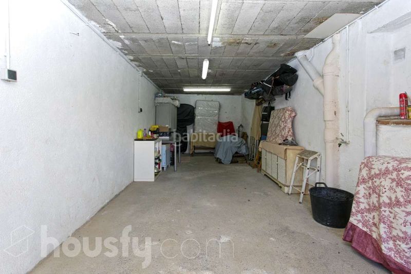 Foto fe89a9c1-73c1-4ea0-bdf2-0ac89b308ce9. Pis a carrer orient . a Alp