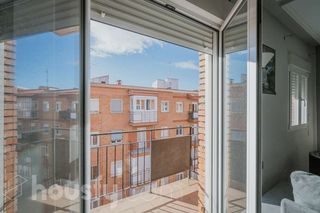Flat in Calle calderon de la barca .