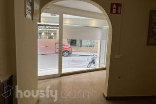Local Comercial en Carrer de la Marina .