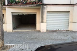Lloguer Local Comercial a Carrer de ramon y cajal .