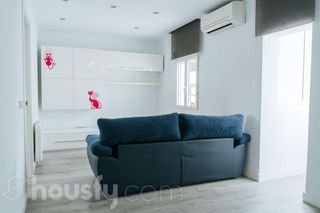 Location Appartement  Calle de salas barbadillo .