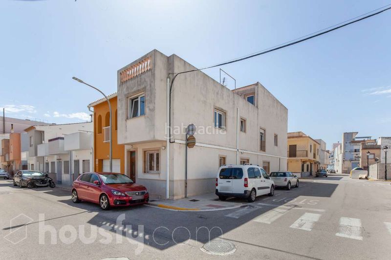 Foto 540d181f-ce81-4692-976d-fd45cb1e6402. Casa a calle sant andreu . a Miramar