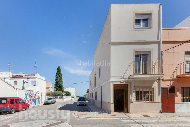 Foto 8955c053-3814-4f10-a0df-76fa83ea5799. Casa a calle sant andreu . a Miramar