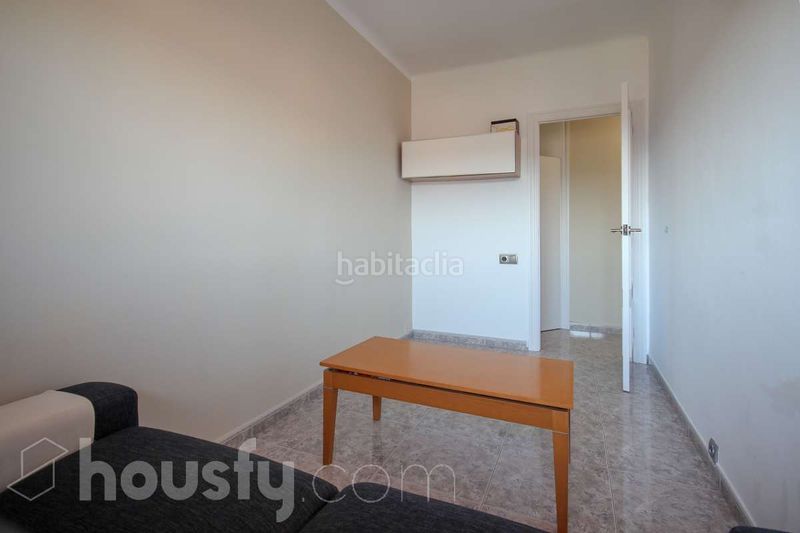 Foto b892d9bd-0b80-4081-bc67-ac9373364553. Pis a calle casamada . a Abrera