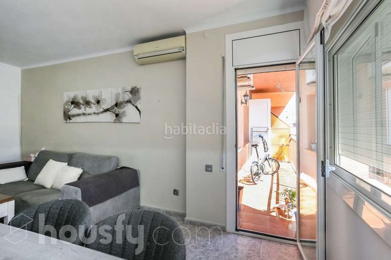 Foto 481a08aa-83c2-4554-926e-4835e03287a2. Piso en calle casamada . en Abrera