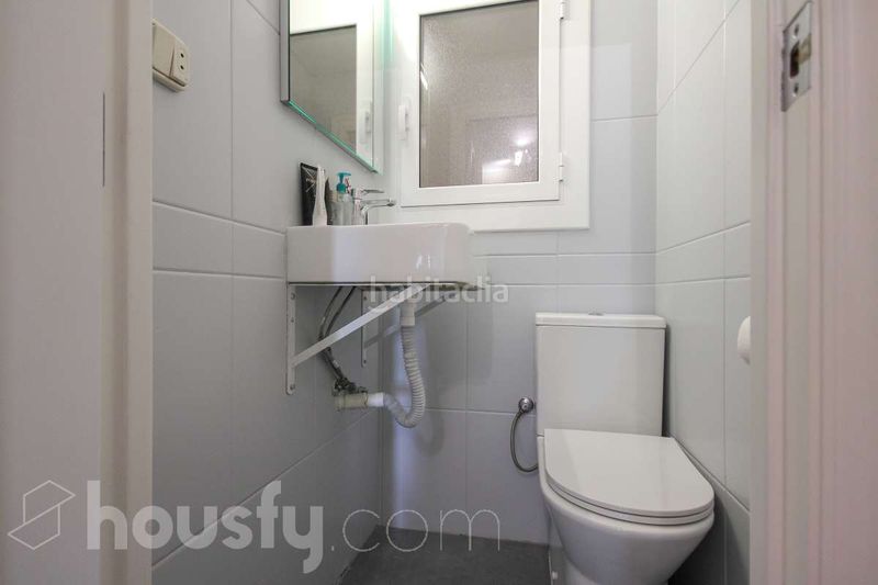 Foto 5010b0ed-6e23-4cb6-b8ec-03135a29a212. Piso en calle casamada . en Abrera