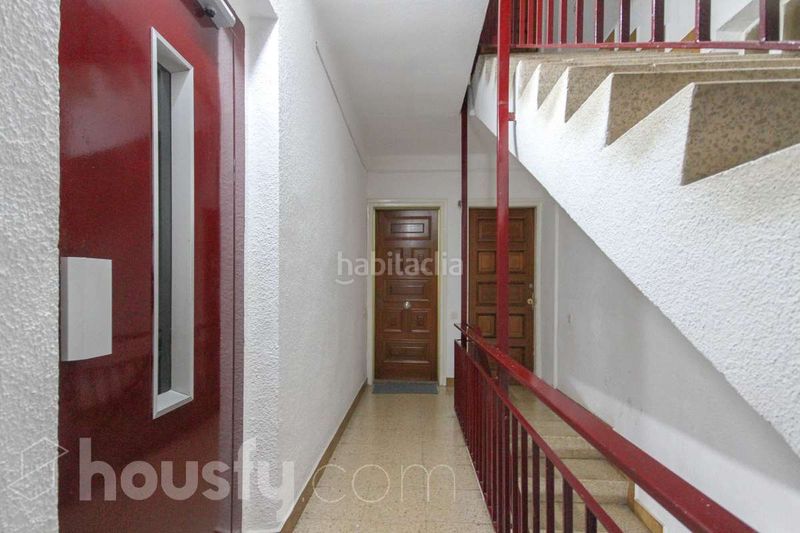 Foto ac56eac7-95b0-40d8-8d02-0a60b76f3d46. Piso en calle casamada . en Abrera