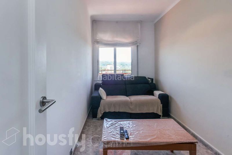 Foto cff38d64-ecdb-455a-97d6-c52d5978ffb2. Piso en calle casamada . en Abrera