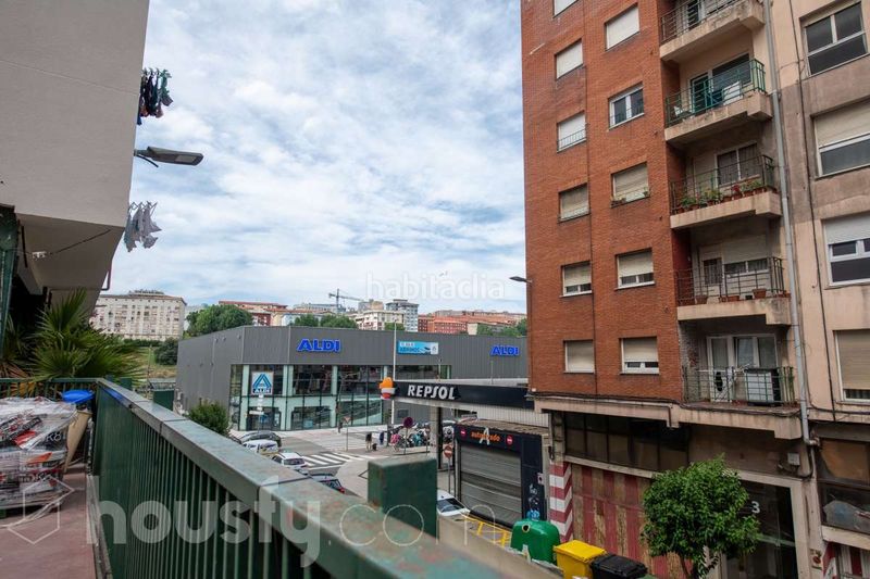 Foto 26184a14-689a-4247-8f56-153d3874924d. Piso en calle marqués de la hermida - edificio castilla . en Santander