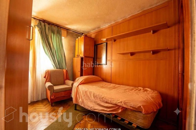 Foto 2a111dd5-7067-4188-8ba5-b3397389d6bf. Piso en calle marqués de la hermida - edificio castilla . en Santander
