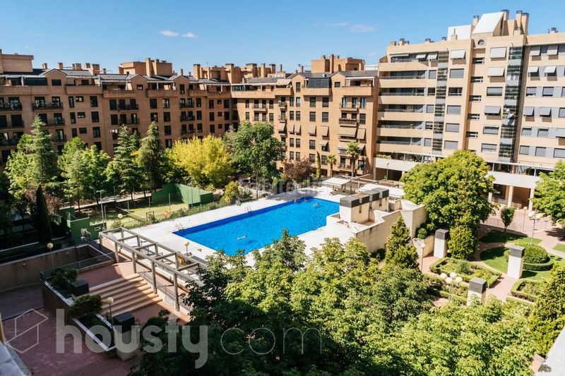 Foto 4794174d-f8b7-4721-be9b-2473dbe14392. Miete etagenwohnung in calle de bustamante s/n in Madrid