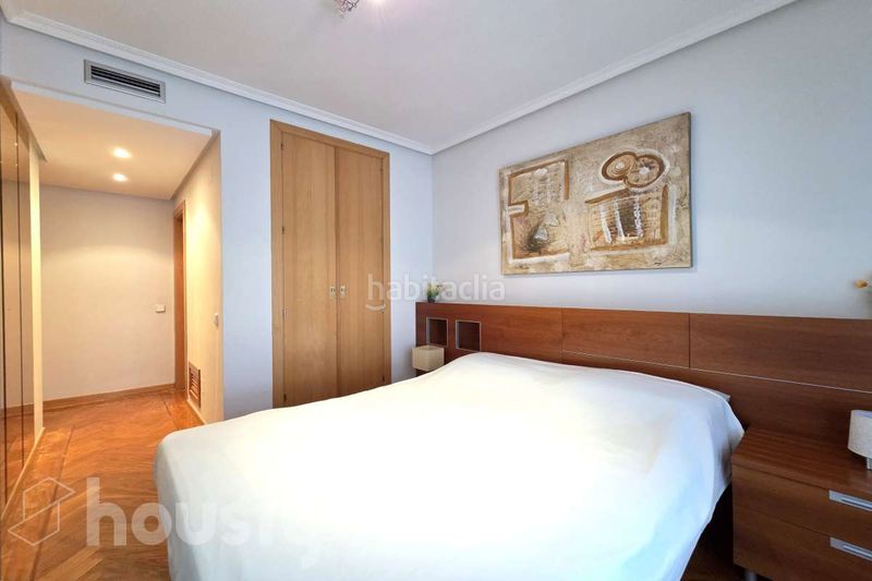 Foto 66edb42c-9071-47f7-9364-5f8cab50b974. Miete etagenwohnung in calle de bustamante s/n in Madrid