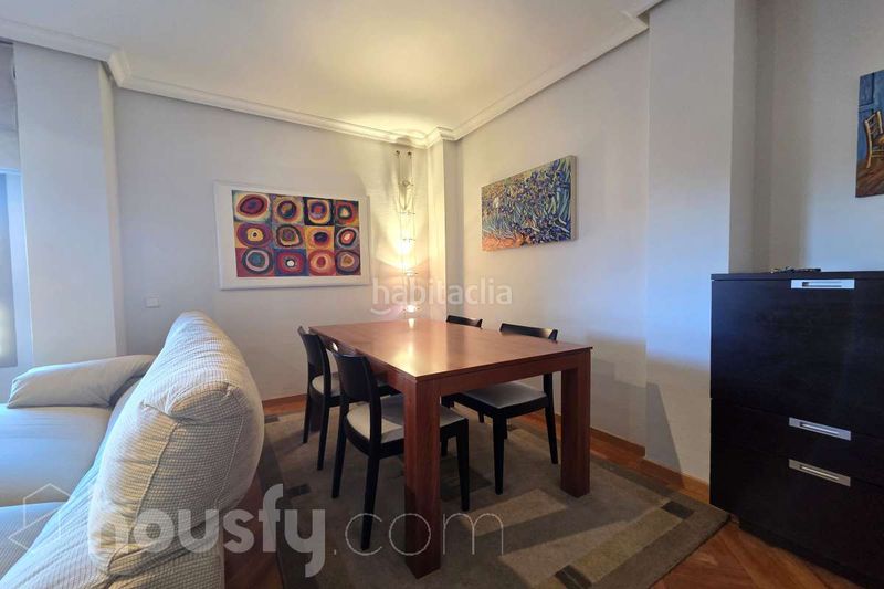 Foto 6b5e8c64-b249-4555-ae7b-f9266e2a3a9a. Miete etagenwohnung in calle de bustamante s/n in Madrid