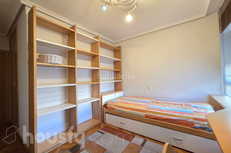 Foto 8f900a0b-deae-4d3f-b924-7a9ad5d4b7e9. Miete etagenwohnung in calle de bustamante s/n in Madrid
