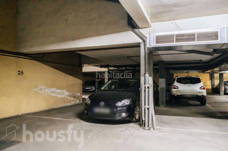 Foto a565e995-2fa8-4922-ac9d-a82703cf8c36. Miete etagenwohnung in calle de bustamante s/n in Madrid