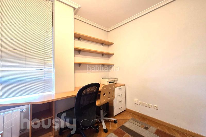Foto d9aabed0-20cb-4ccf-8d70-6cde6f7b0b69. Miete etagenwohnung in calle de bustamante s/n in Madrid