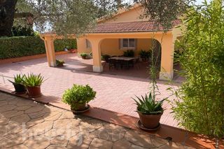 Rent House in Carrer barranc de falaguera .