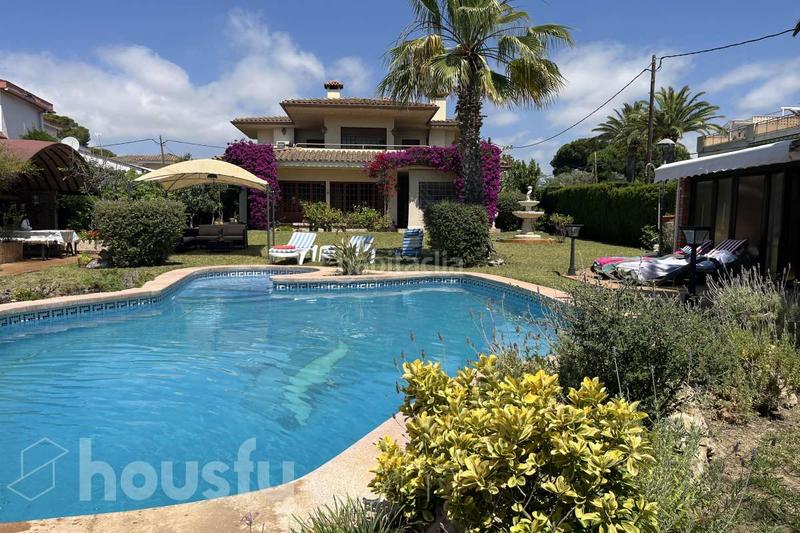 Foto bba61577-93fc-4f48-a368-c20f5e25854a. House in carrer mercuri . in Tarraco Cambrils