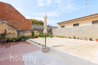 Ground floor in Carrer del mar .