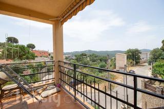 House in Calle Grevol .