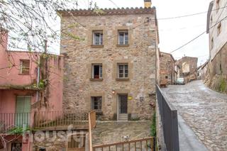 Casa a Carrer empedrat .