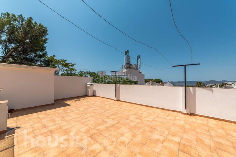 Foto 0fb57c33-126f-4856-921b-76c35fa37fdc. Piso en av compas del . en Mijas pueblo Mijas