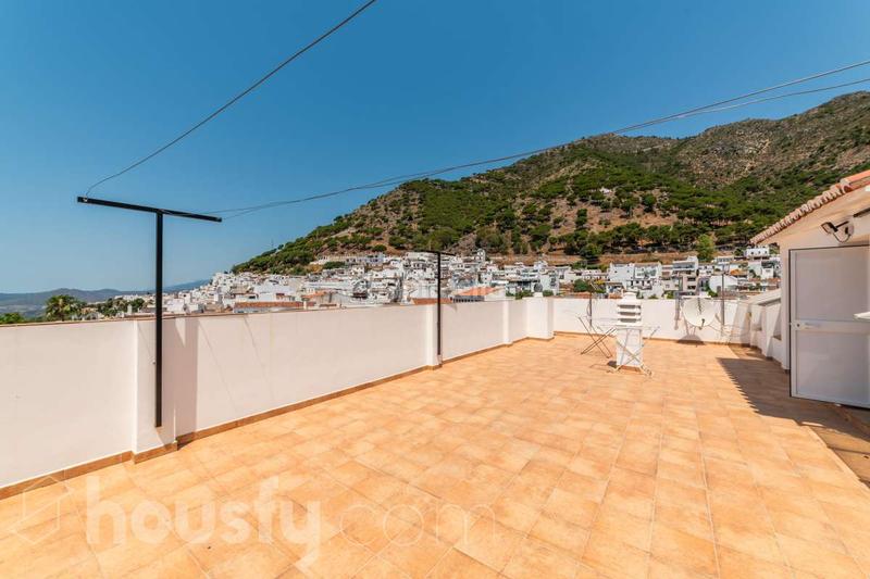 Foto 4d76ac5e-e784-4a1e-b947-f9a98683354d. Piso en av compas del . en Mijas pueblo Mijas