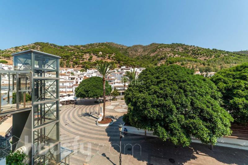 Foto 95aeabc4-8426-4e3b-bc64-117d51bf1bcf. Piso en av compas del . en Mijas pueblo Mijas