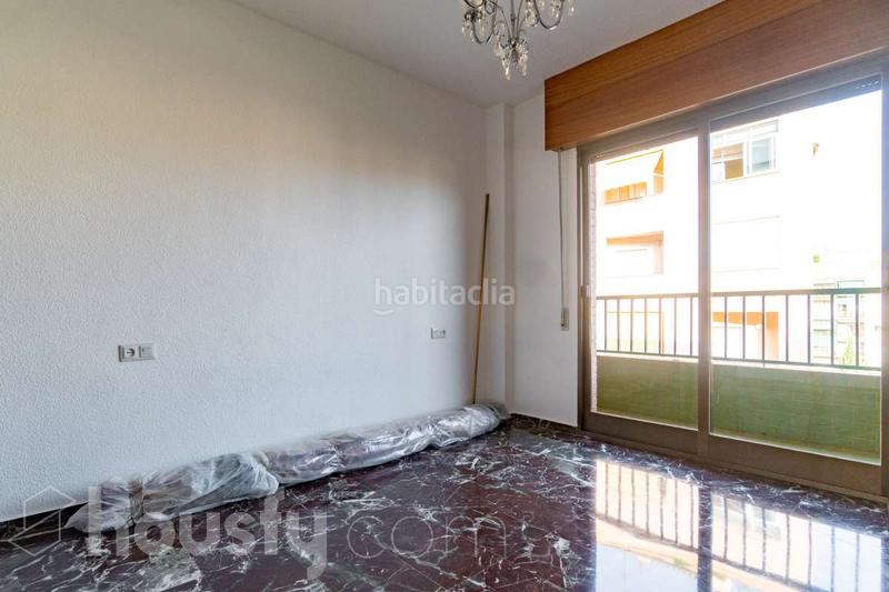 Foto ae14e37d-784d-460f-af68-528d519ec289. Miete etagenwohnung in calle sócrates . in Centro - Sagrario Granada