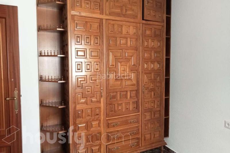 Foto addfcffb-6d65-4b37-b94b-9e26d16567c1. Alquiler piso en calle sócrates . en Centro - Sagrario Granada