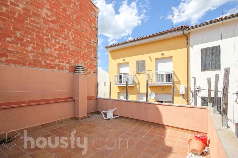 Foto eada05c8-d2fd-473e-acbc-6ac9aed9189c. Casa a carrer el raval . a Torrelles de Foix