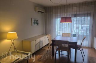 Rent Flat in Carrer de reding .