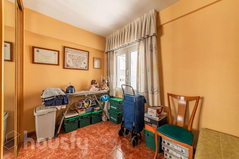 Foto 181bf6de-3212-4ca2-877b-fba93996a41e. Piso en calle almansa . en Perchel Norte Málaga
