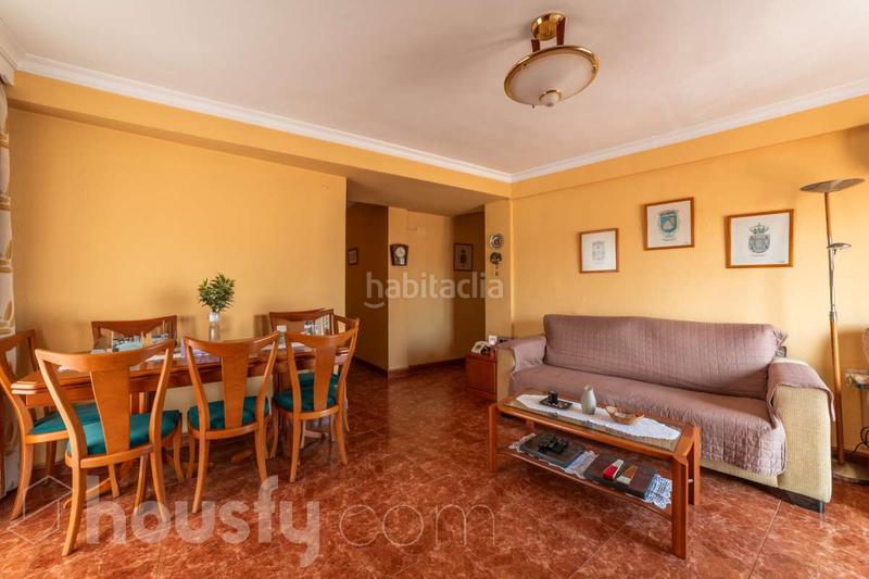Foto ab78ef51-e481-4b7a-9ef3-5b83da28457a. Piso en calle almansa . en Perchel Norte Málaga