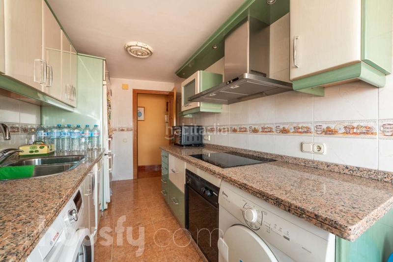 Foto f5b012f1-fd3c-4afe-a05c-aa37ee532e52. Piso en calle almansa . en Perchel Norte Málaga