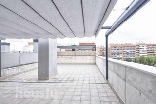 Appartement à Cl mossen molé .