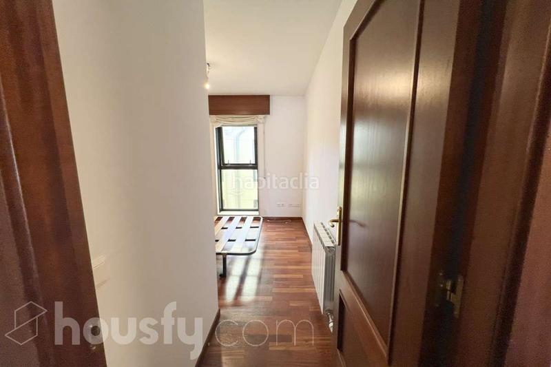 Foto 1d611ad3-705f-4fae-bbb7-33695ce9078a. Piso en rúa buxo . en O Milladoiro Ames