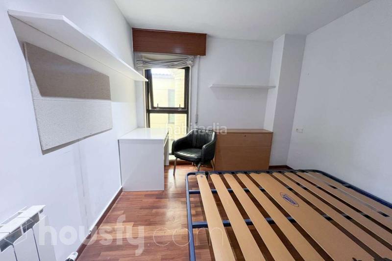 Foto 4d9988f8-d8e0-4df4-bb53-b5cc50504ea3. Piso en rúa buxo . en O Milladoiro Ames