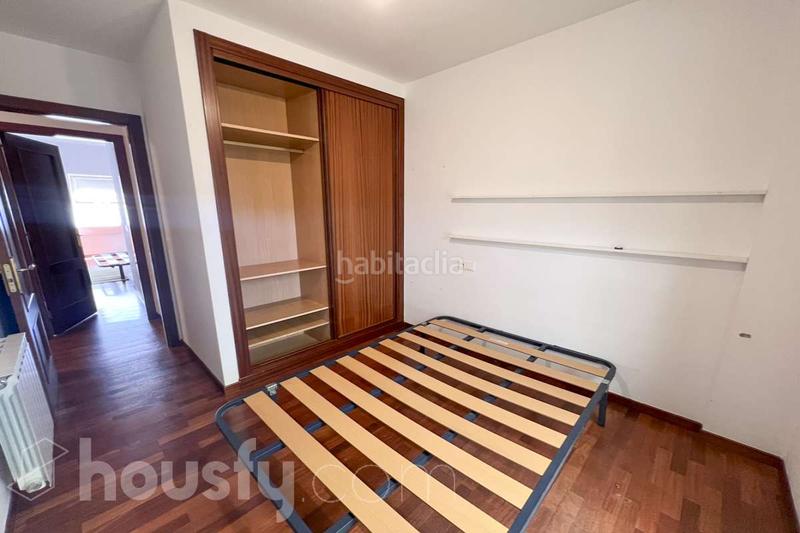 Foto 590c7eb6-bdd9-4021-be1f-edaf4d50c24f. Piso en rúa buxo . en O Milladoiro Ames