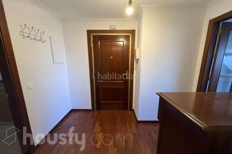 Foto ff6fc463-6641-4954-96ff-d10e023635b6. Piso en rúa buxo . en O Milladoiro Ames